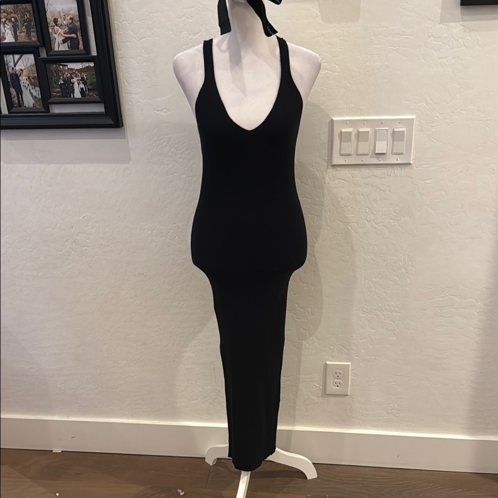 URBAN OUTFITTERS | ✨NEW✨ Tank Bodycon Midi Dress in Black